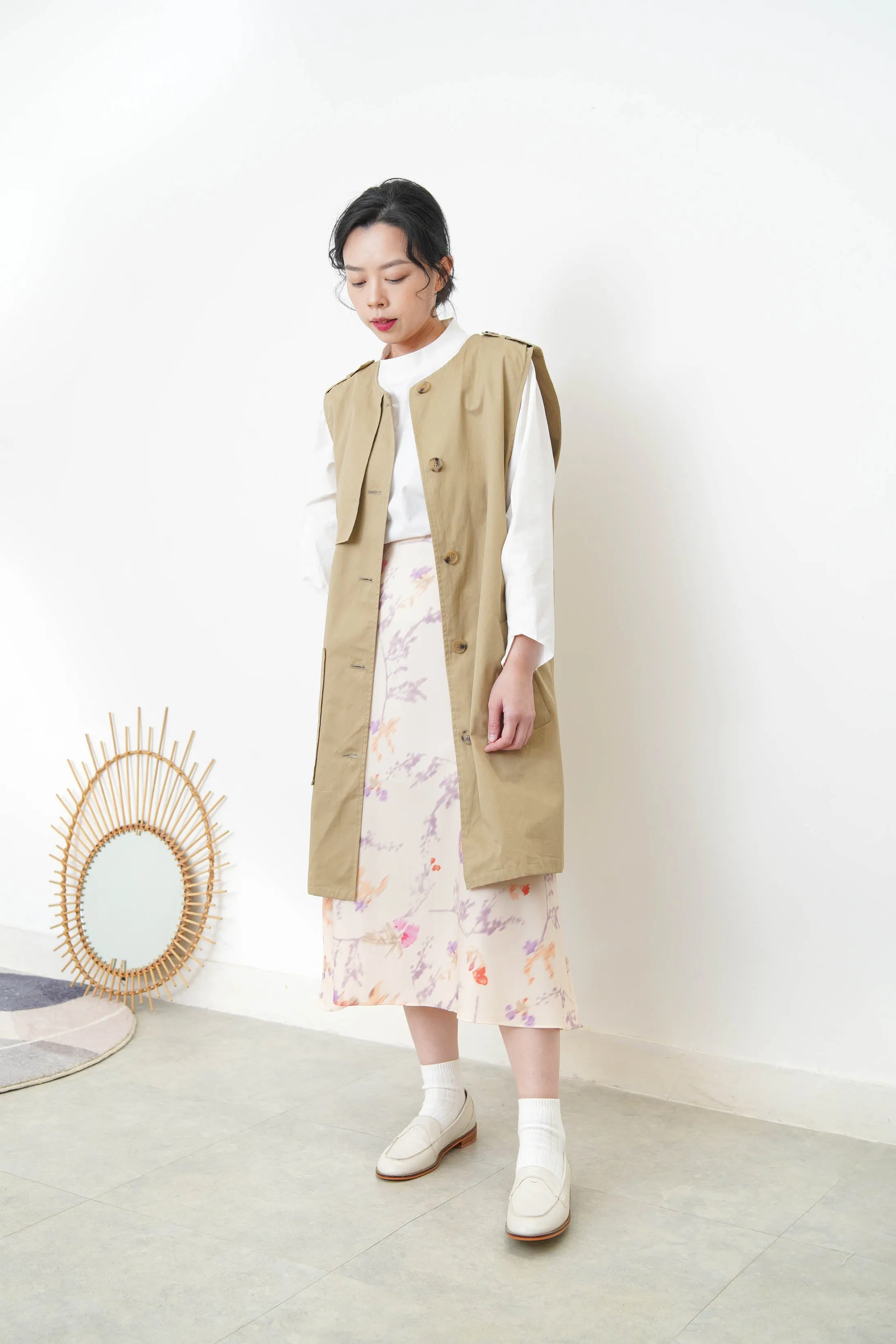 Beige vest trench coat
