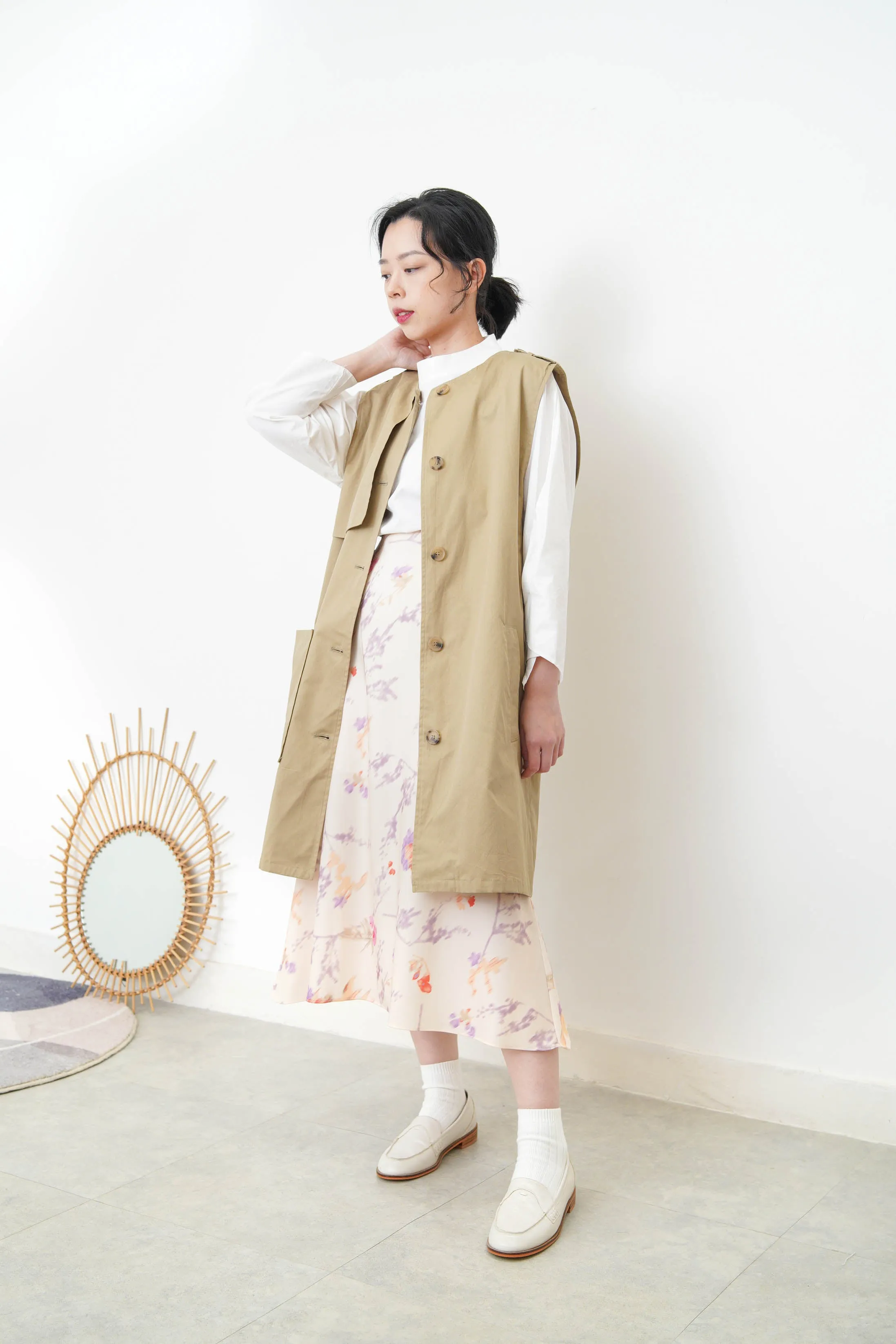 Beige vest trench coat