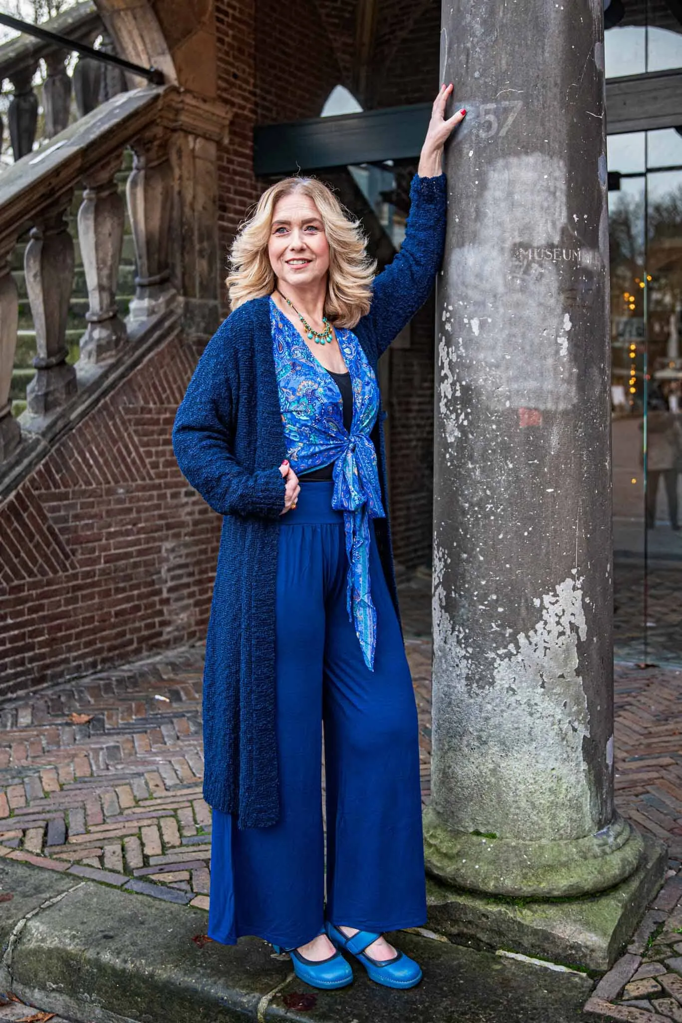 Butterfly wrap cardigan- sky blue- silkmix- elastic by arm