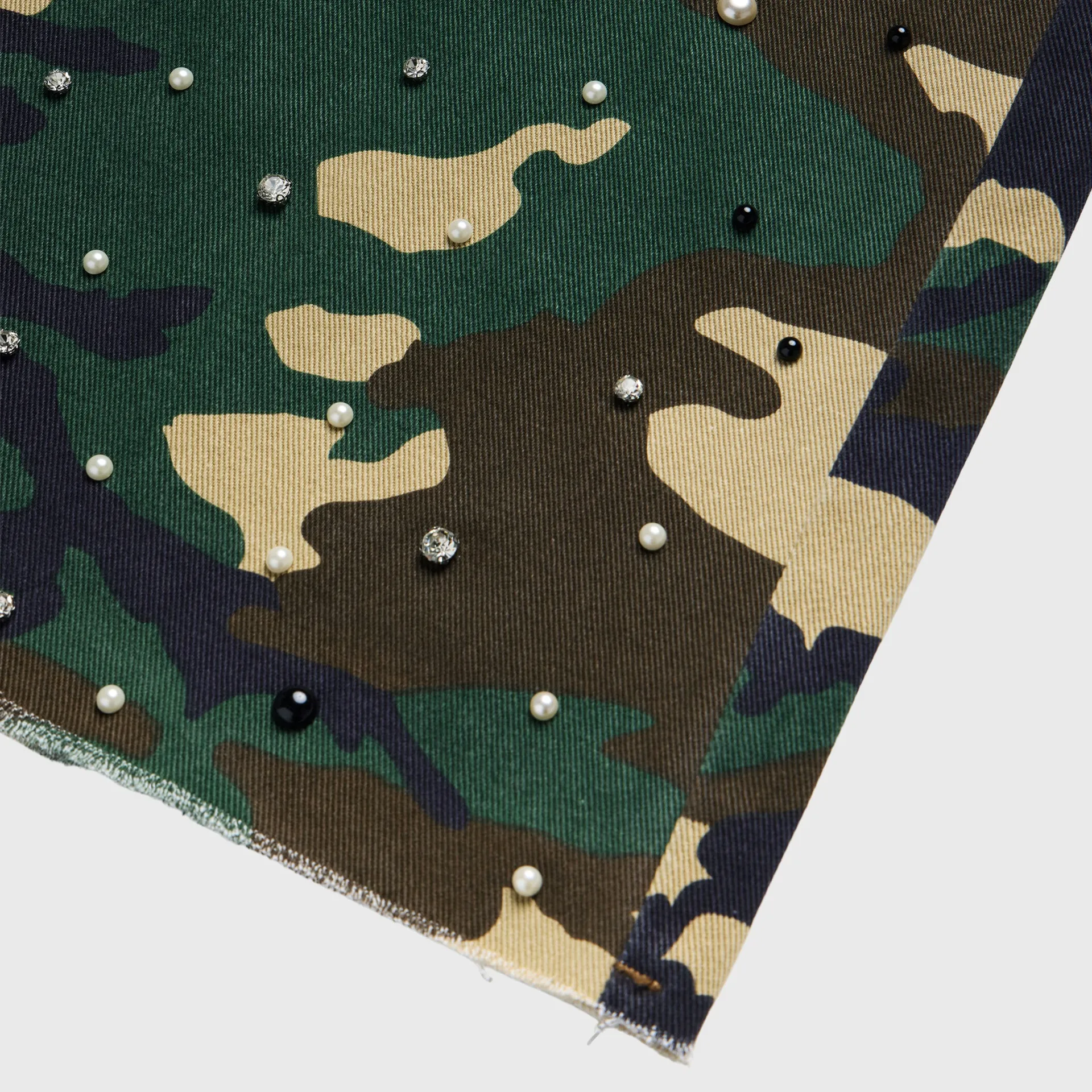 CAMO GEMSTONE SHORTS