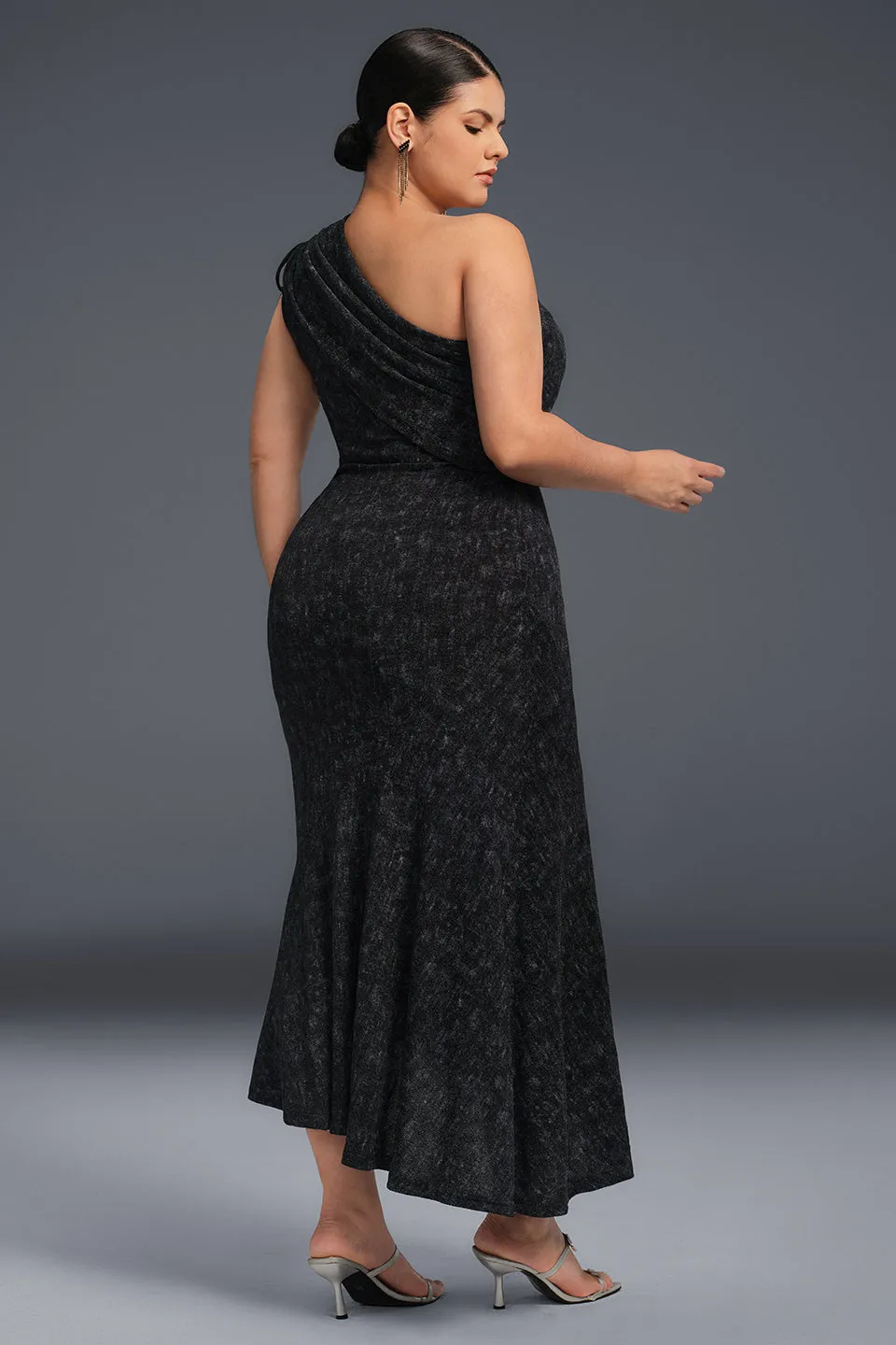 Curveins Plus Size One-Shoulder Asymmetrical Hem Bodycon Dress