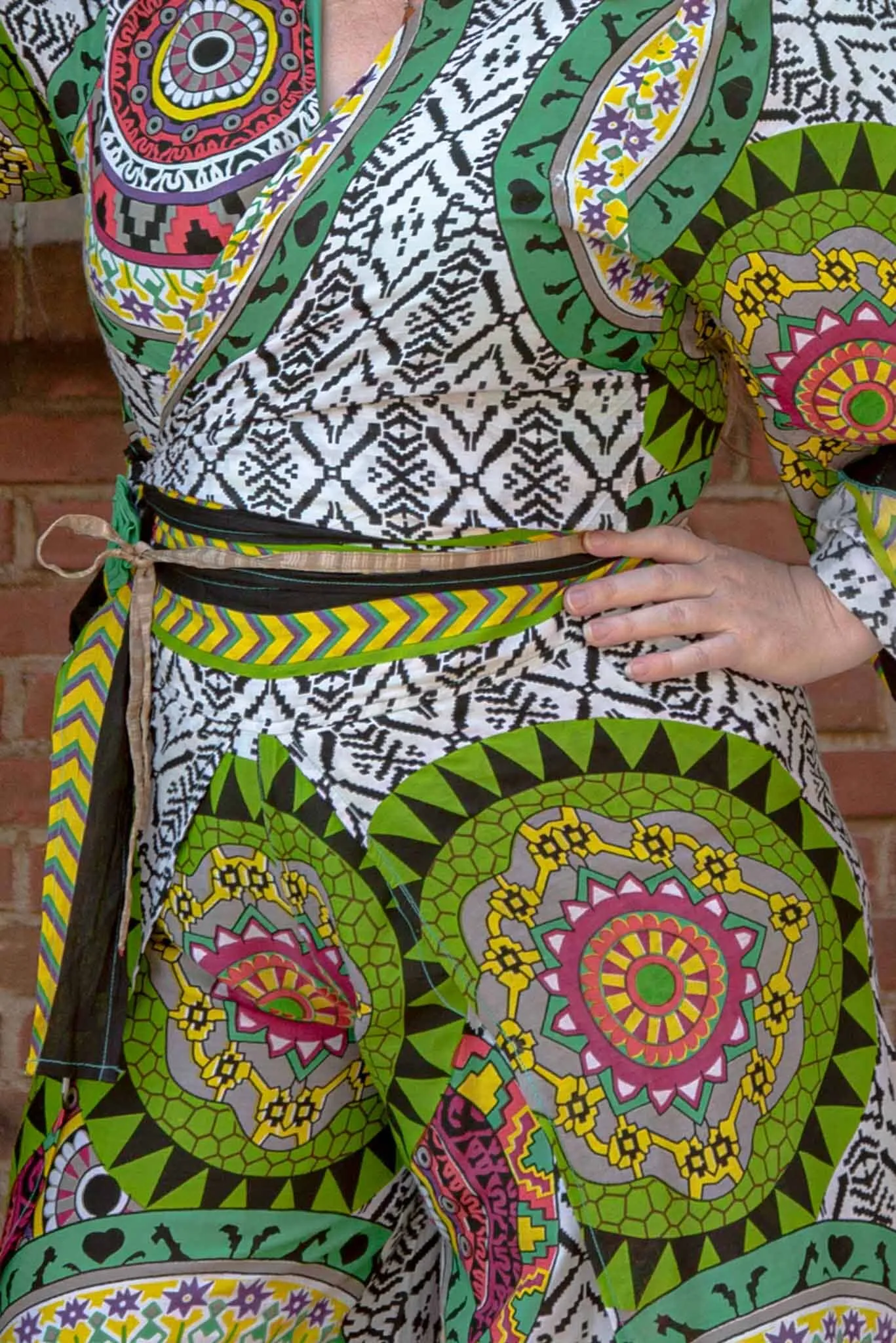 Happy suit- de enige echte- zwart & wit - boho pants & butterfly shirt