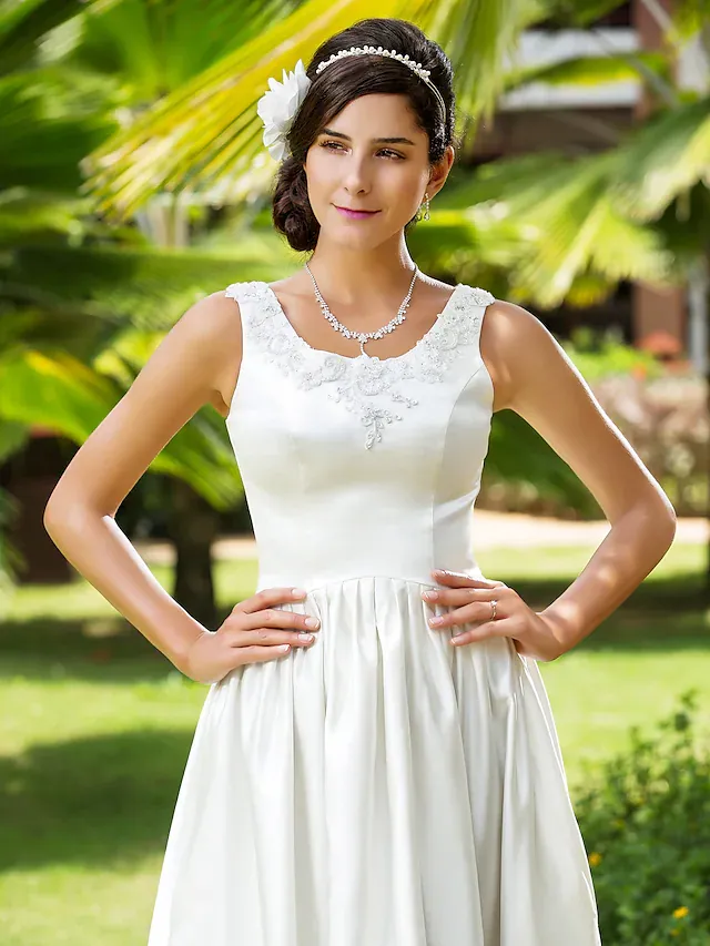 Luolandi A-Line Wedding Dresses Scoop Neck Asymmetrical Satin Sleeveless with Beading Appliques Pocket